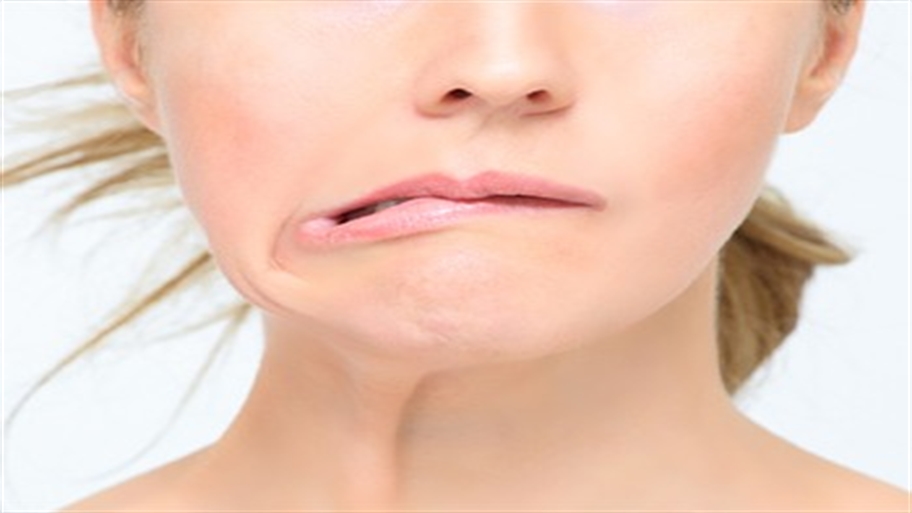 علاج تقلص العصب السابع